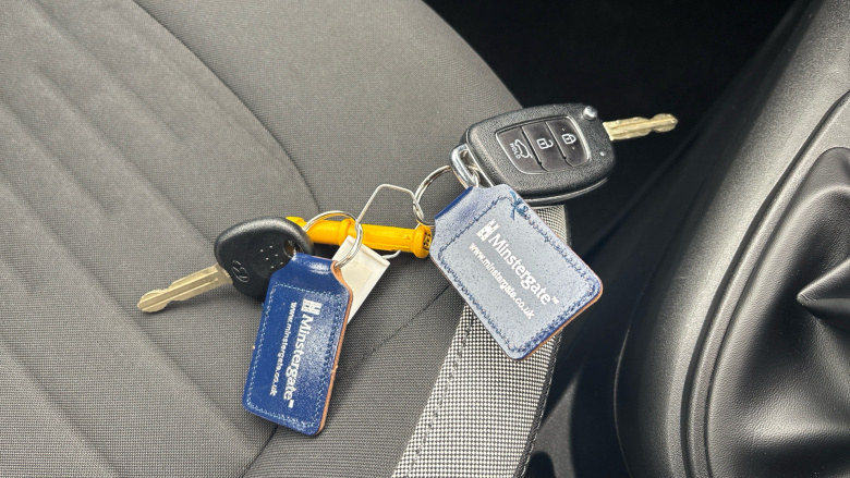 Hyundai i10 1.2 MPi SE Connect 5dr Petrol Hatchback